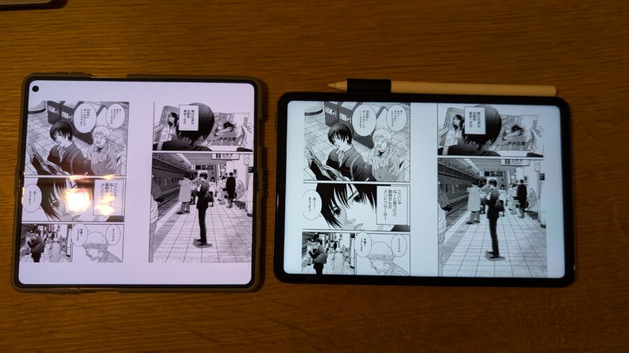 Xiaomi Pad miniとmotorola razr foldで漫画を表示した比較